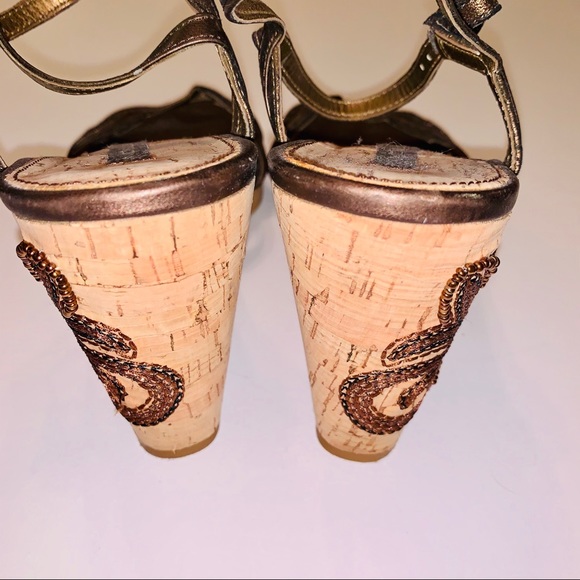 BANDOLINO Bronze Cork and Beaded Wedge Sandals - Picture 5 of 6